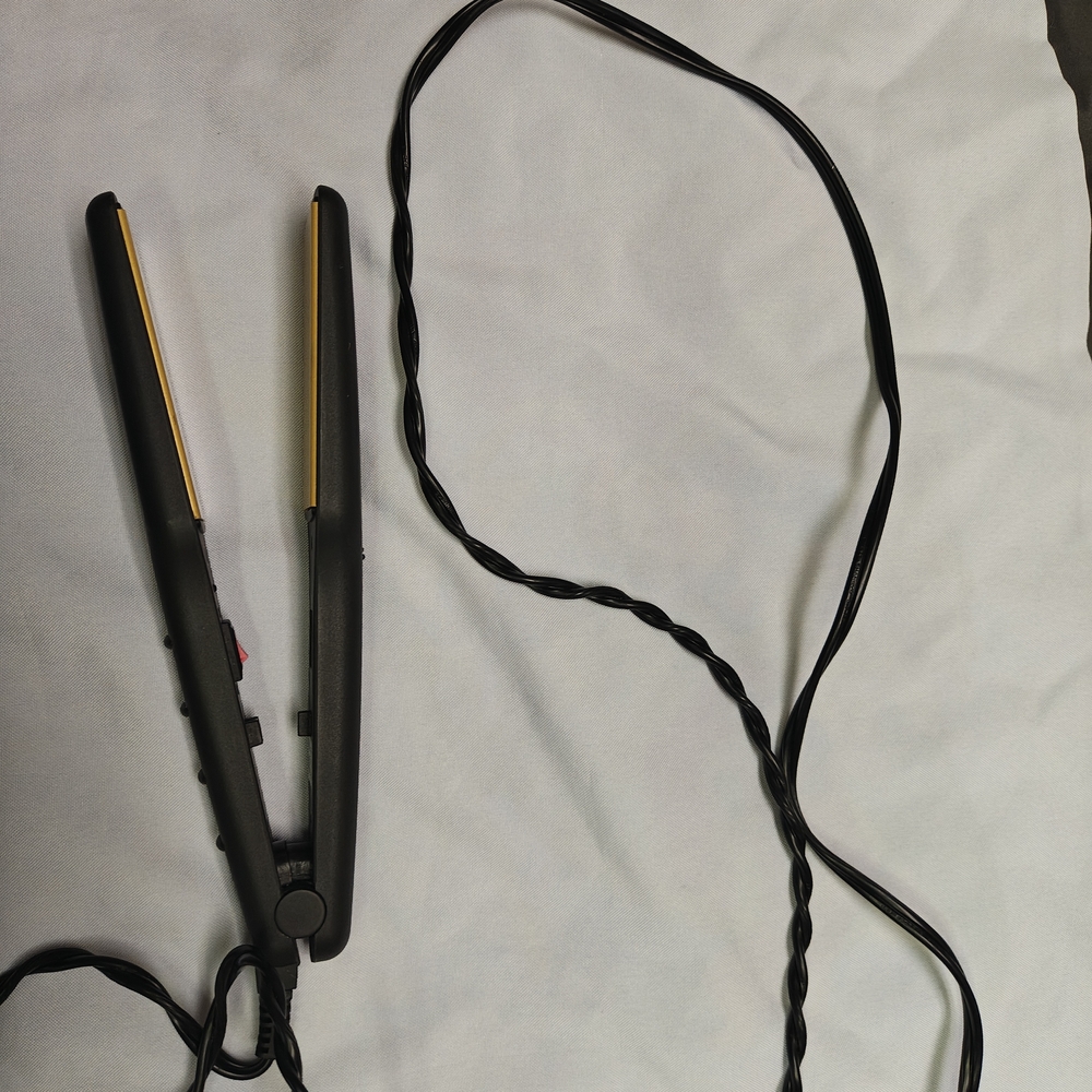 Black Hair Straightener - Picture 5 of 6